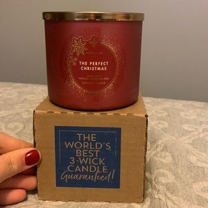 BRAND NEW  BATH AND BODY the perfect Christmas candle